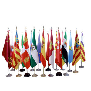 Banderas de Comunidades Autónomas y España