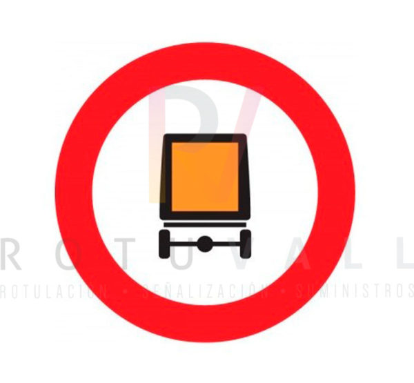 Señal-R-108 entrada prohibida a vehículos que transporten mercancías peligrosas