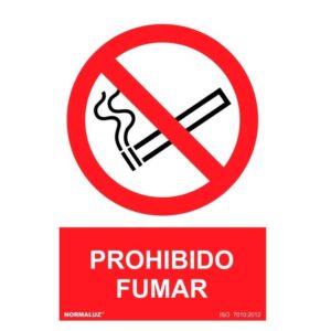 Cartel homologado de prohibido fumar en un lugar