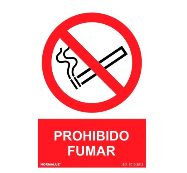 Cartel homologado de prohibido fumar en un lugar