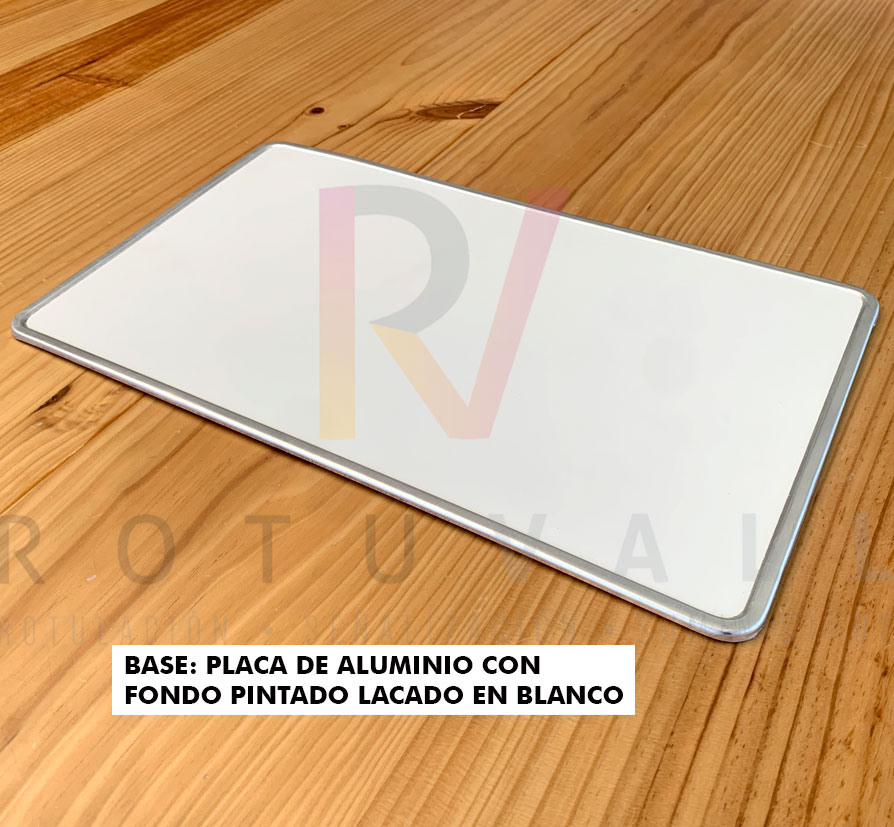 Base-placa-aluminio-fondo-lacado-color-blanco